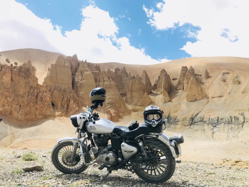 travellency ladakh tour on bikes