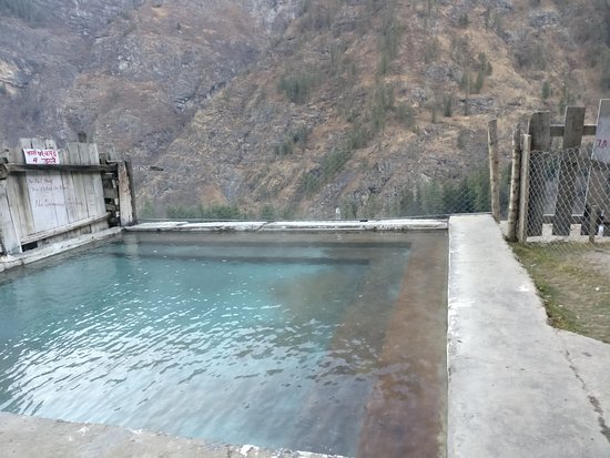 kheerganga kullu hot spring